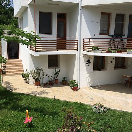 Petrovi Guest House Obzor Zewnętrze zdjęcie