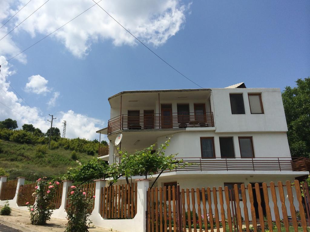 Petrovi Guest House Obzor Zewnętrze zdjęcie