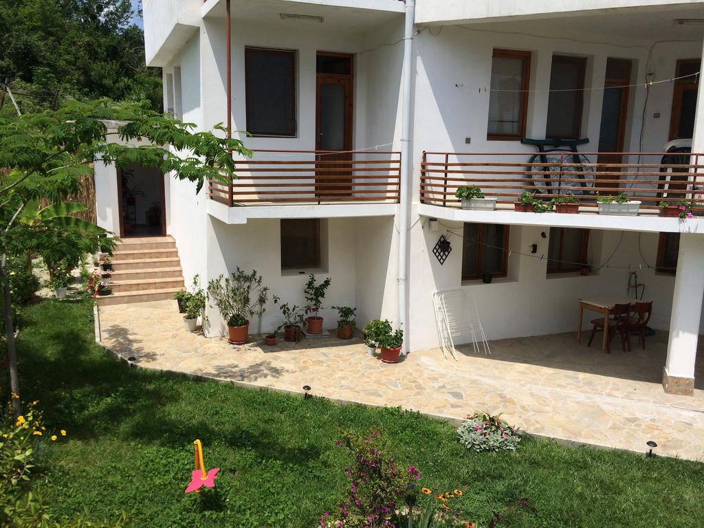 Petrovi Guest House Obzor Zewnętrze zdjęcie